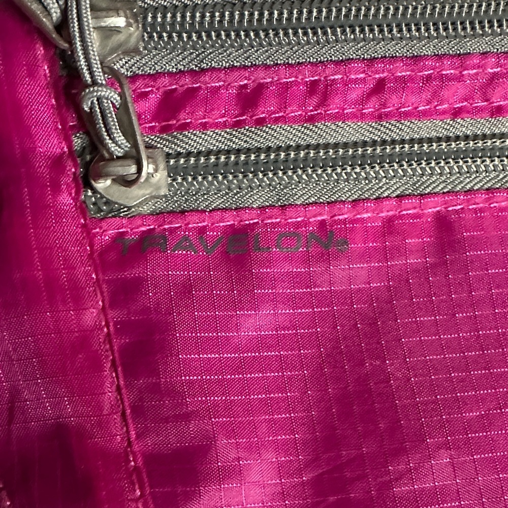 Travelon Waist Pack - Picture 2 of 6